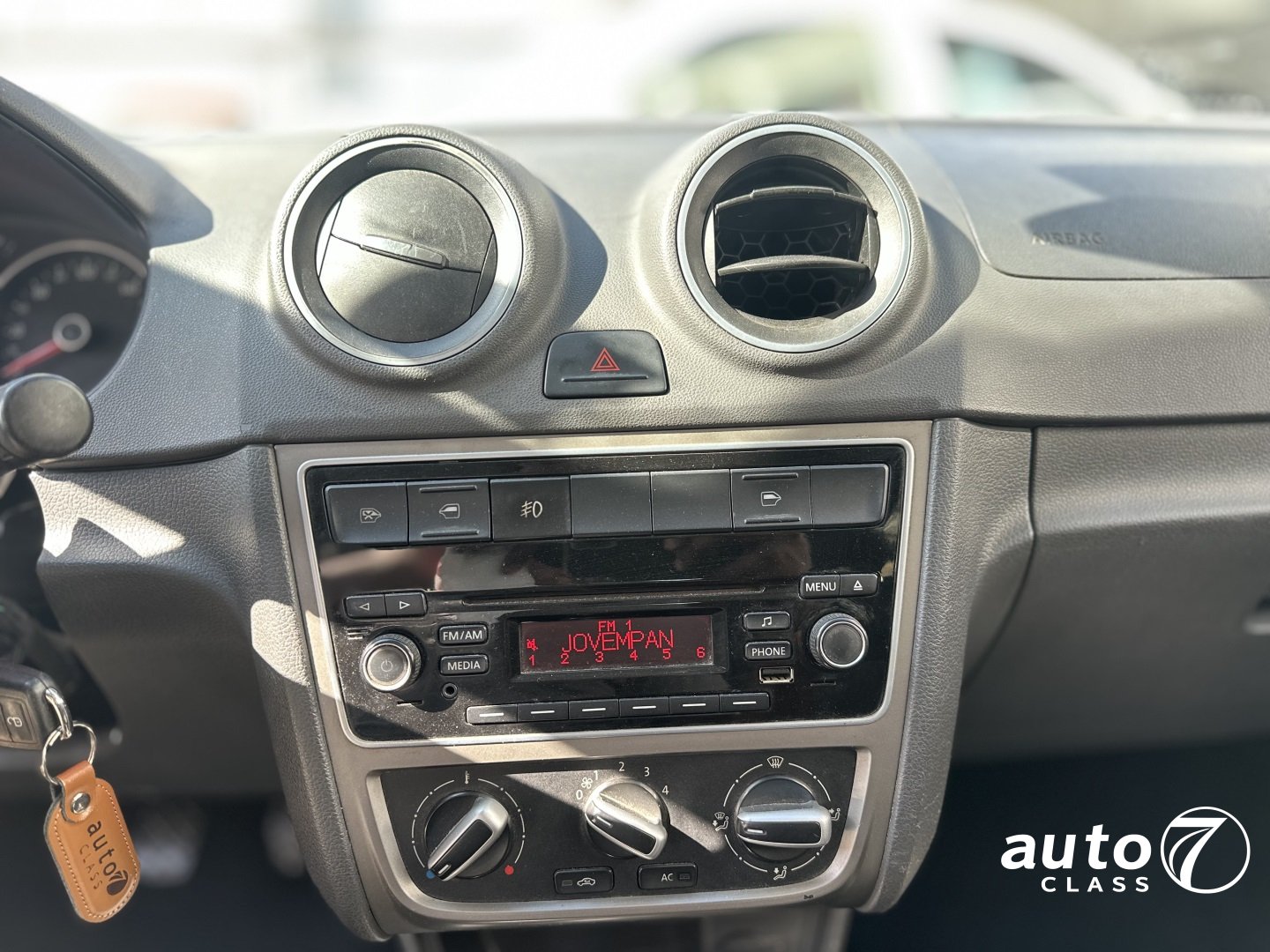 VOLKSWAGEN VOYAGE - Foto 4