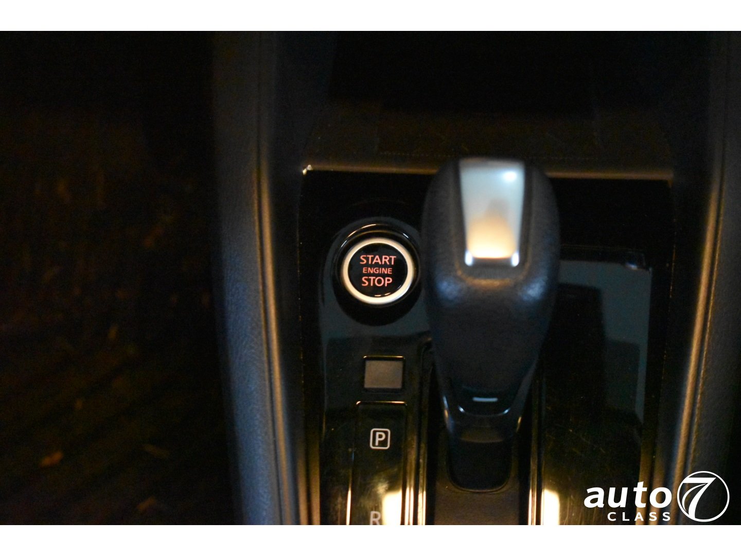NISSAN VERSA - Foto 7