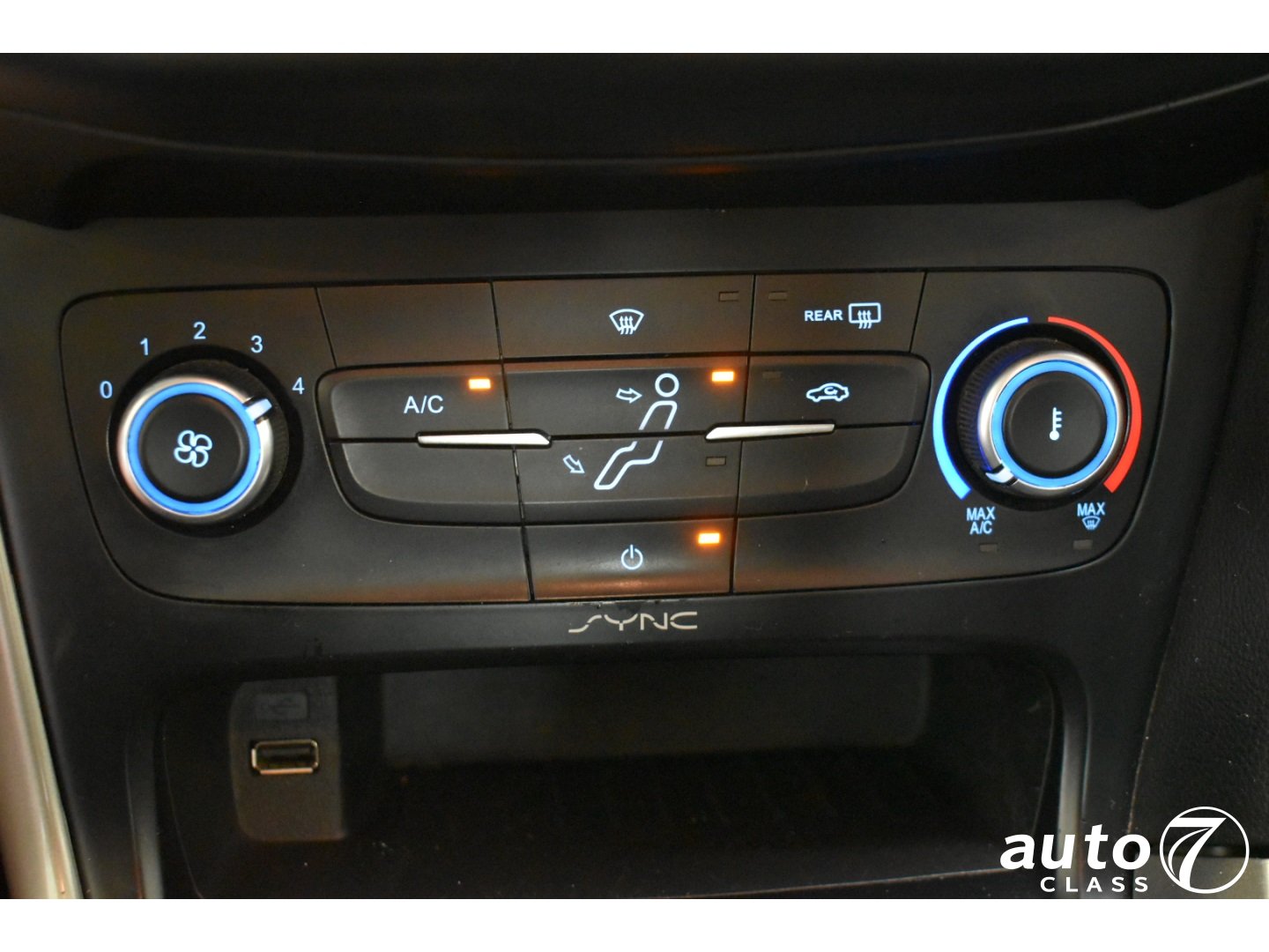 FORD FOCUS - Foto 9