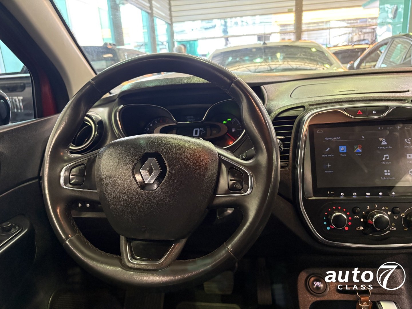 RENAULT CAPTUR - Foto 9